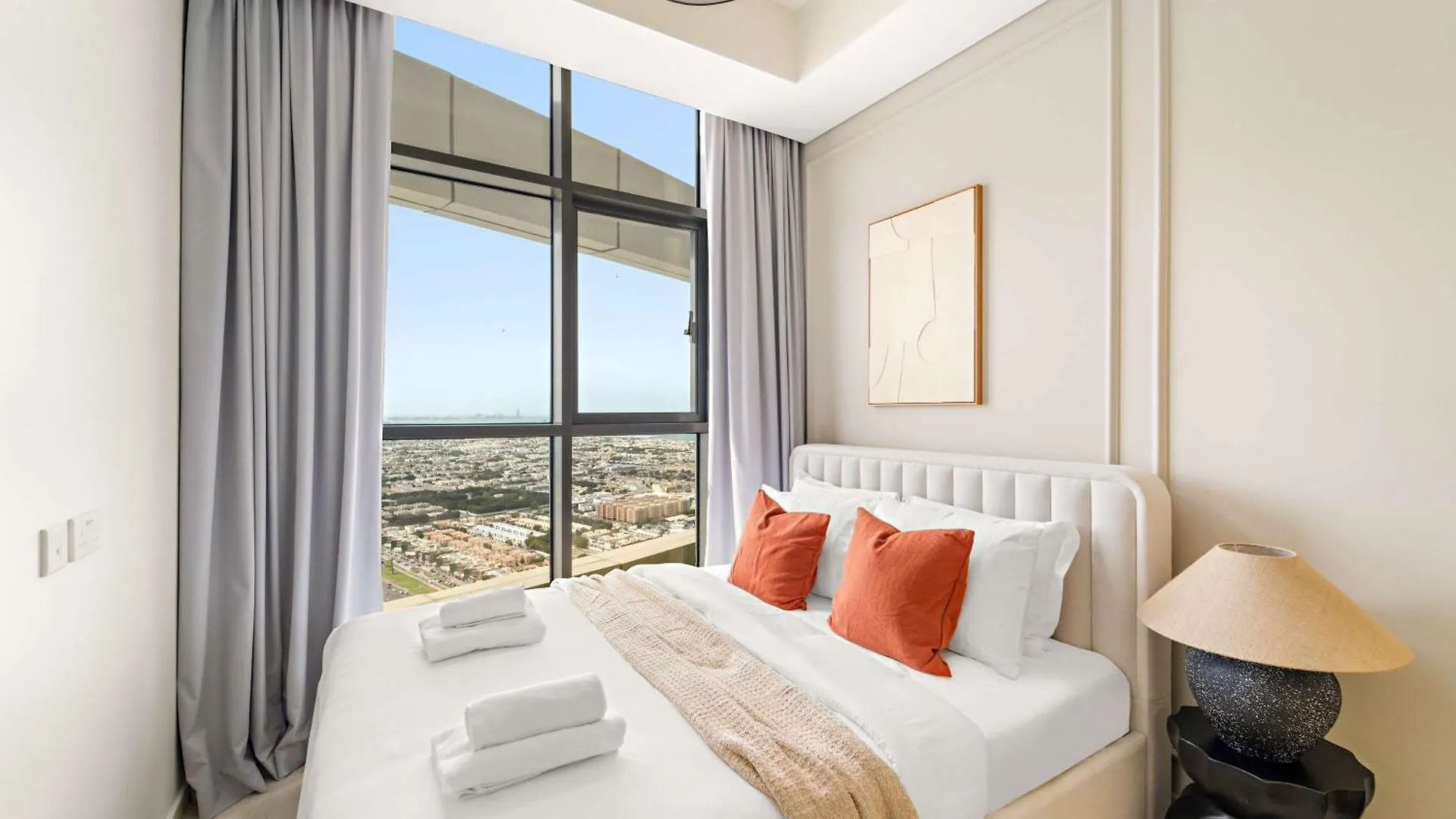 Silkhaus Spacious 2Br In Aykon City Near Safa Park Ντουμπάι 0*,